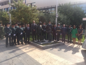 Guardia Civil Almassora con miembros PP
