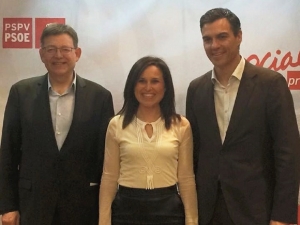 Merche Galí con Ximo Puig y Pedro Sánchez