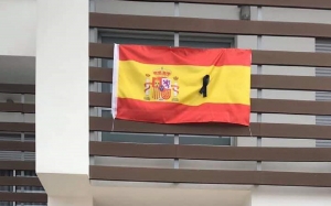 Banderas con crespón Almassora