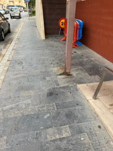 Suciedad zona contenedores