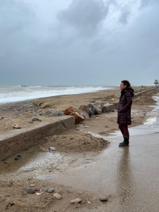 María Tormo playa Benafelí arena del Puerto en la calzada