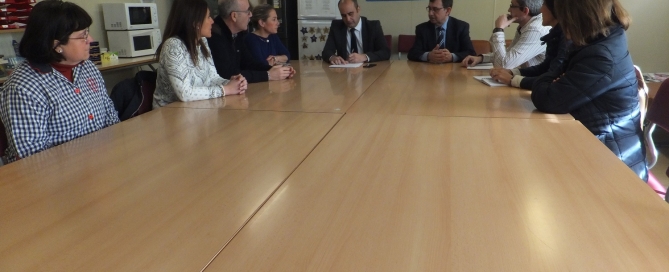 20150225 Reunión Manuel Tomás colegio Regina Violant