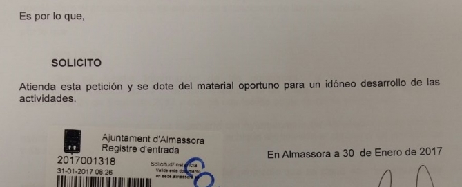 Instancia dotación material piscina climatizada Almassora