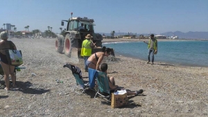 Trabajos en la playa de Almassora