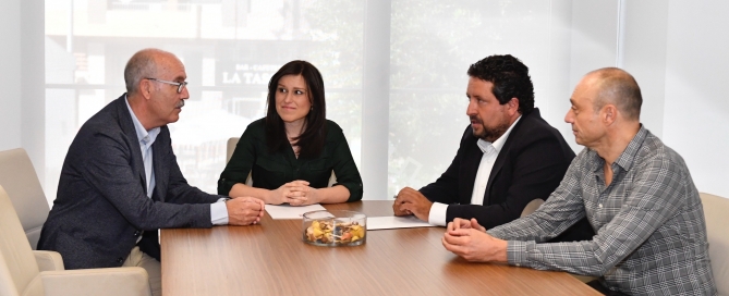 Firma convenio colaboración trinquete Almassora