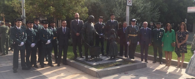 Guardia Civil Almassora con miembros PP