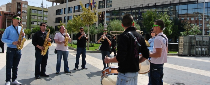 Charanga frente al Ayuntamiento de Almassora